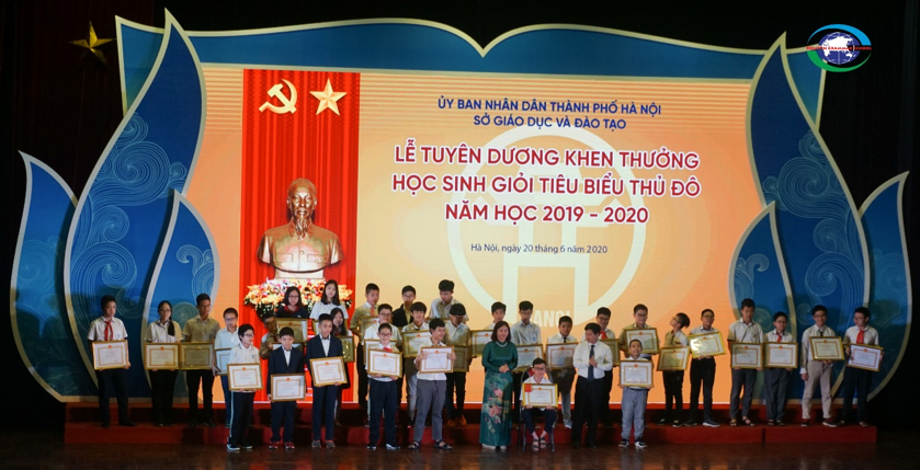 HỌC SINH NEWTON CHINH PHỤC TẠI NHỮNG SÂN CHƠI LỚN