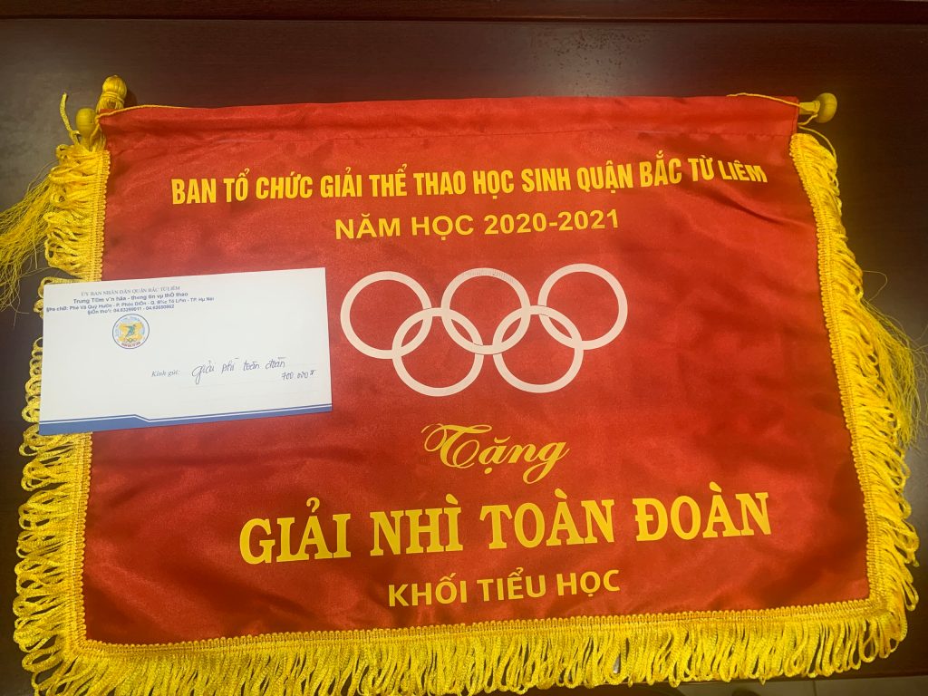 TRƯỜNG TIỂU HỌC I-SẮC NIU-TƠN GIÀNH GIẢI NHÌ TOÀN ĐOÀN GIẢI THỂ THAO HỌC SINH QUẬN BẮC TỪ LIÊM VỚI CÁCH BIỆT 1 ĐIỂM